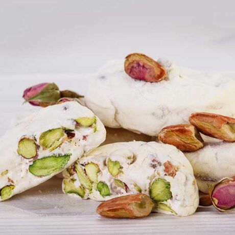 Natif nougat-like candy