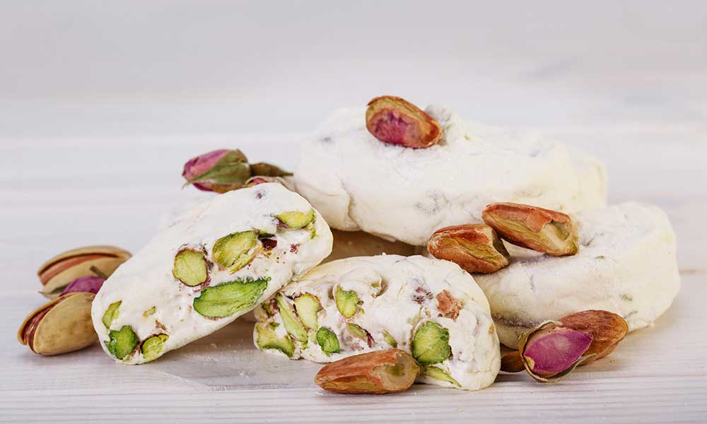 Natif nougat-like candy